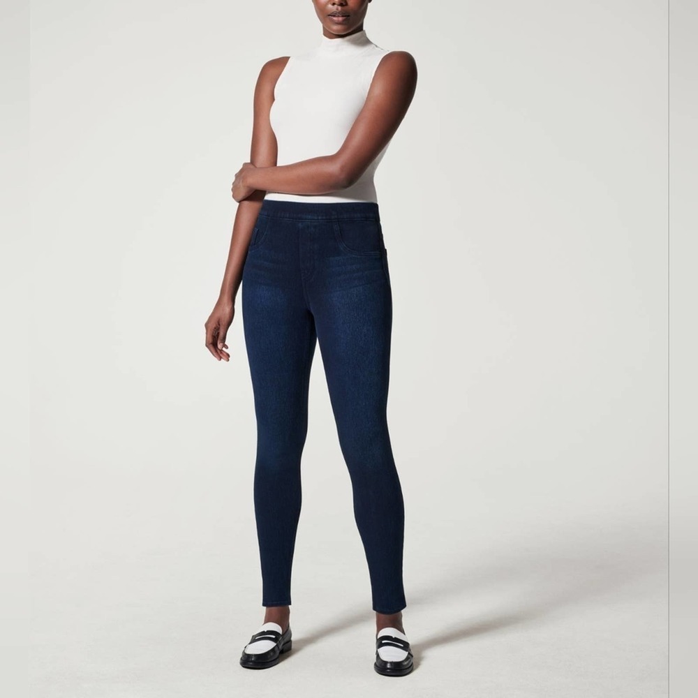 Spanx‎ Leggings Size Medium
